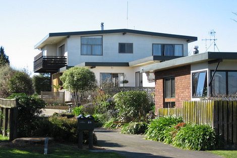 Photo of property in 11 Goodger Street, Waipukurau, 4200