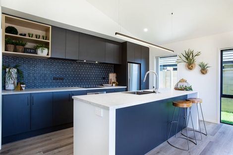 Photo of property in 22 Atutahi Lane, Papamoa, 3118