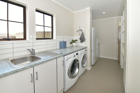 Photo of property in 56 Monowai Road, Wainui, Silverdale, 0994