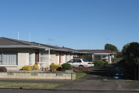 Photo of property in 2/512 Fitzroy Avenue, Hastings, 4122