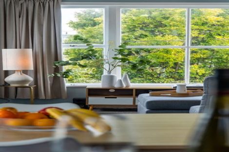 Photo of property in 1/62 Roberts Road, Glenfield, Auckland, 0629