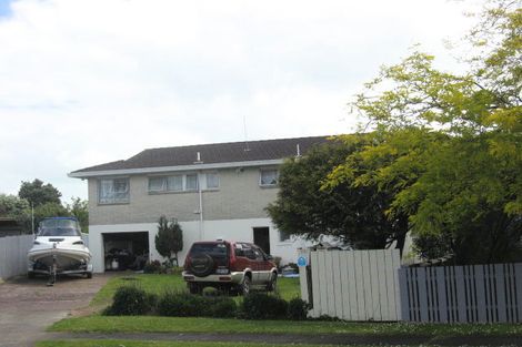 Photo of property in 10 Slim Place, Clendon Park, Auckland, 2103
