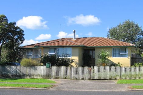 Photo of property in 24 Othello Drive, Clover Park, Auckland, 2023