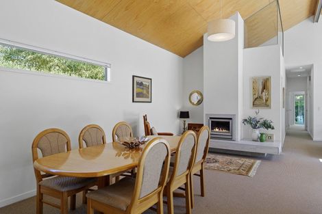 Photo of property in 6a Taylors Avenue, Bryndwr, Christchurch, 8052