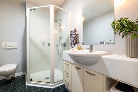 Photo of property in 1b/4 Fleet Street, Devonport, Auckland, 0624