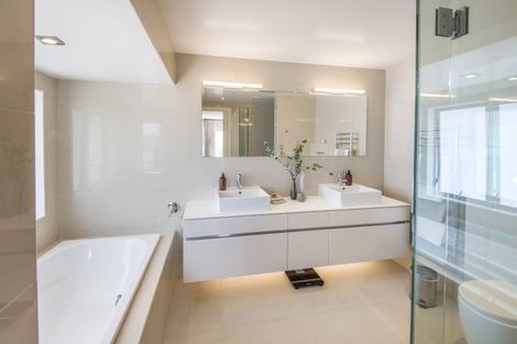 Photo of property in 23 Seacliffe Avenue, Belmont, Auckland, 0622