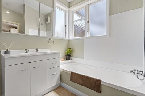 Photo of property in 20 Tararua Street, Masterton, 5810