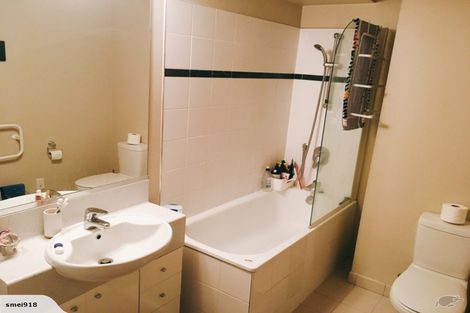 Photo of property in Tower Hill Apartments, 3b/1 Emily Place, Auckland Central, Auckland, 1010