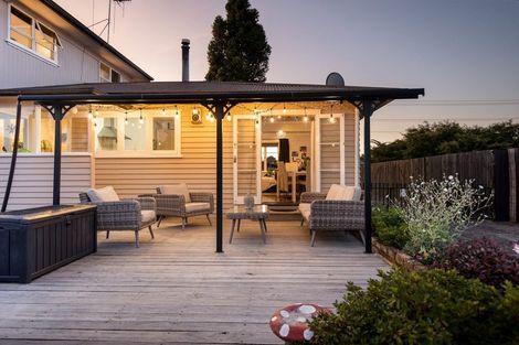 Photo of property in 298 Shakespeare Street, Leamington, Cambridge, 3432