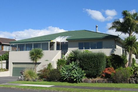 Photo of property in 37 Spinnaker Drive, Te Atatu Peninsula, Auckland, 0610