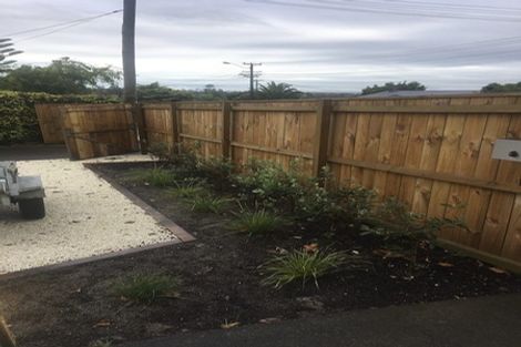 Photo of property in 64 West Coast Road, Glen Eden, Auckland, 0602