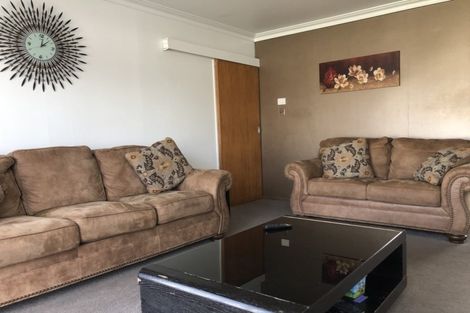 Photo of property in 2/1 Roseburn Place, Pakuranga, Auckland, 2010