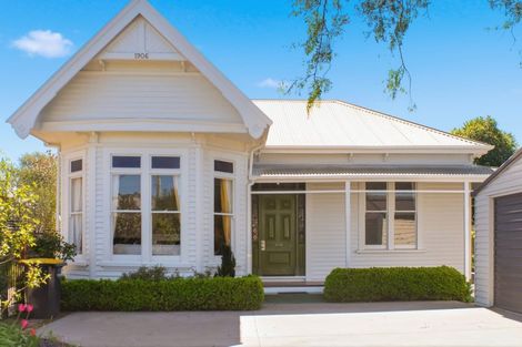 Photo of property in 133 Somerfield Street, Somerfield, Christchurch, 8024