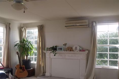 Photo of property in 1 James Cook Street, Havelock North, 4130