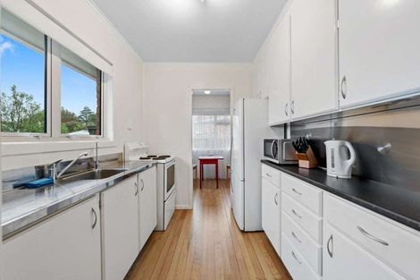 Photo of property in 3 Poto Street, Te Atatu South, Auckland, 0610