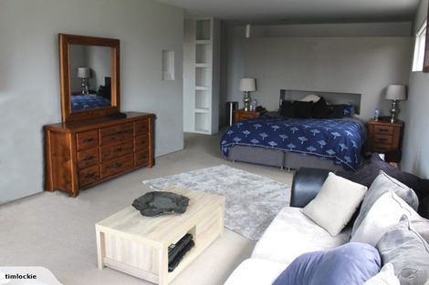 Photo of property in 30 Chatswood Grove, Chatswood, Auckland, 0626