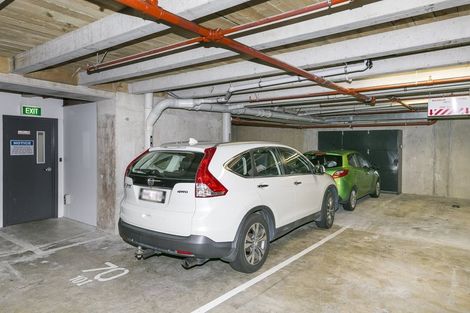 Photo of property in Montreaux Apartments, 10i/164 The Terrace, Wellington Central, Wellington, 6011