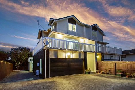 Photo of property in 2/9 Tawa Street, Tawa, Wellington, 5028