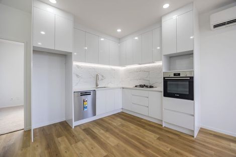 Photo of property in 1a Edward Avenue, Orewa, 0931