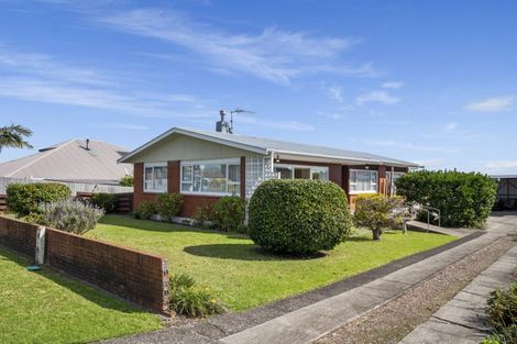 Photo of property in 384 Otumoetai Road, Otumoetai, Tauranga, 3110