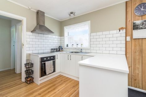 Photo of property in 12 Wimborne Crescent, Aranui, Christchurch, 8061