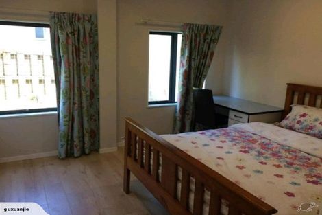 Photo of property in 28 Hope Farm Avenue, Pakuranga Heights, Auckland, 2010