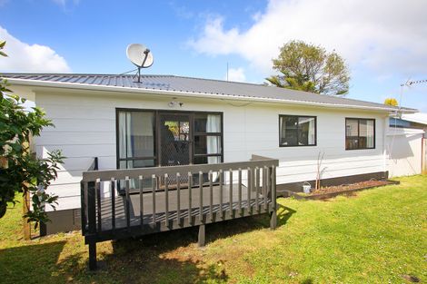 Photo of property in 1/6 Hatherley Place, Clendon Park, Auckland, 2103