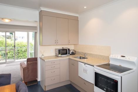 Photo of property in 77 Manor Place, Dunedin Central, Dunedin, 9016