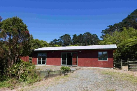 Photo of property in 90 Percy Dyett Drive, Karori, Wellington, 6012