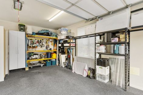 Photo of property in 15 Waldorf Crescent, Orewa, 0931