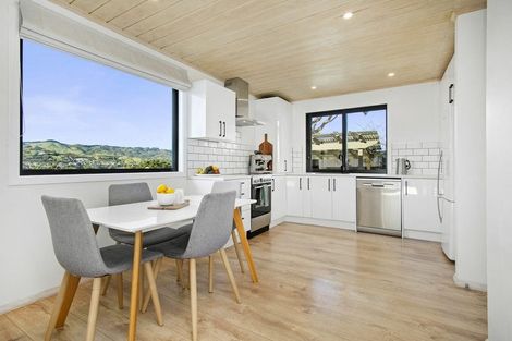 Photo of property in 13 Forglen Place, Tawa, Wellington, 5028