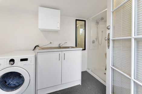 Photo of property in 124 Nursery Road, Phillipstown, Christchurch, 8011