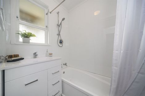 Photo of property in 86 Rugby Street, Awapuni, Palmerston North, 4412