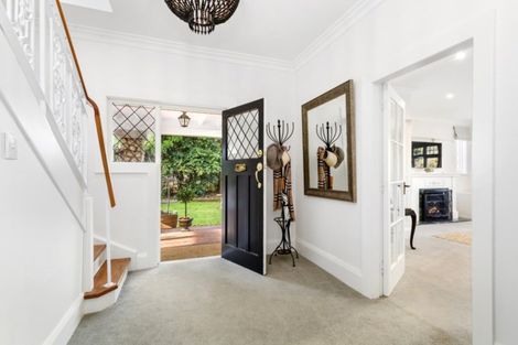 Photo of property in 301 Fergusson Drive, Heretaunga, Upper Hutt, 5018