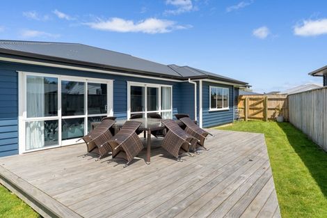 Photo of property in 5 Kingi Te Ahoaho Place, Otaki, 5512