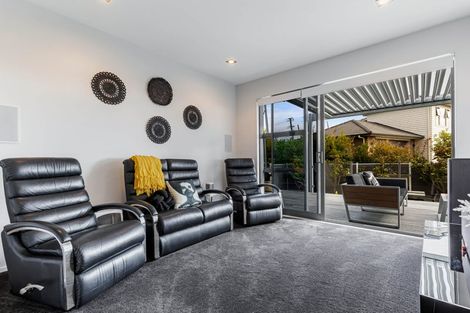 Photo of property in 32 Manhattan Rise, Orewa, 0931