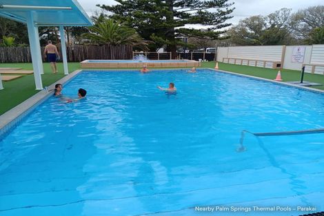 Photo of property in 43b Springs Road, Parakai, 0830