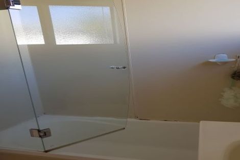 Photo of property in 114 Archers Road, Glenfield, Auckland, 0629