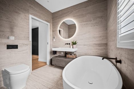 Photo of property in 50 Premier Avenue, Point Chevalier, Auckland, 1022