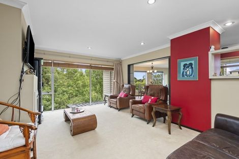 Photo of property in 40 Ruapehu Drive, Fitzherbert, Palmerston North, 4410