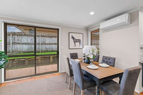 Photo of property in 24 Mt Lebanon Crescent, The Gardens, Auckland, 2105