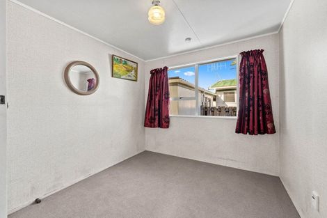 Photo of property in 17 Moki Place, Ruakaka, 0116