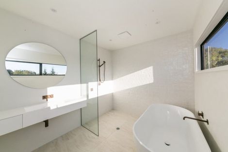 Photo of property in 158 Poraiti Road, Poraiti, Napier, 4182