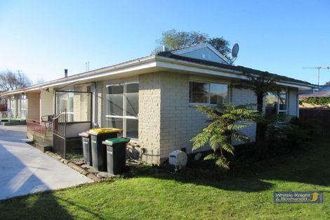 Photo of property in 2/9 Chadlington Street, Parklands, Christchurch, 8083