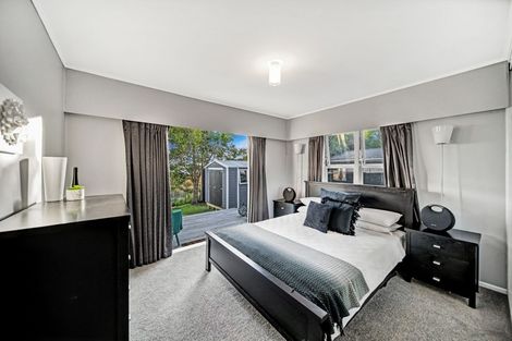 Photo of property in 1/16 Roseburn Place, Pakuranga, Auckland, 2010