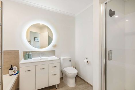 Photo of property in 9 Katipo Road, Takanini, 2112