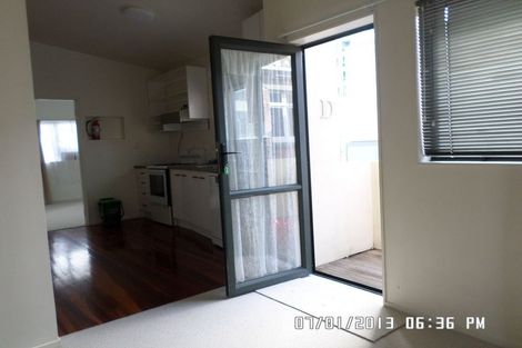 Photo of property in 4/469 Lake Road, Takapuna, Auckland, 0622