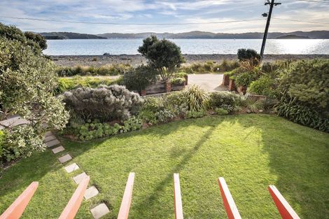 Photo of property in 151 Marine Parade, Eastbourne, Lower Hutt, 5013