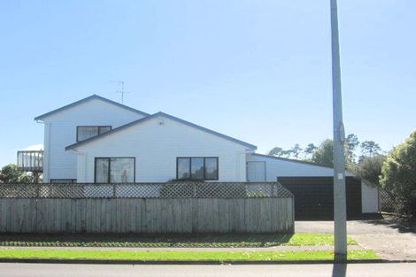 Photo of property in 196 Cascades Road, Highland Park, Auckland, 2010