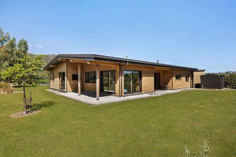 Photo of property in Kane Road, Hawea Flat, Lake Hawea, 9382